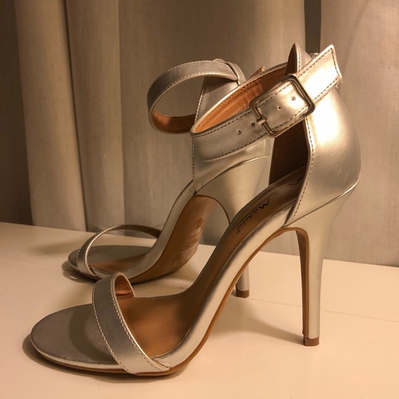 NEW Silver Stiletto Open Toe Heels - Picture 5 of 5